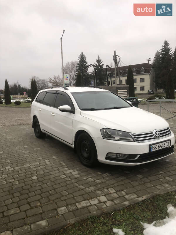 Volkswagen Passat 2011