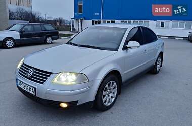 Седан Volkswagen Passat 2004 в Орлах