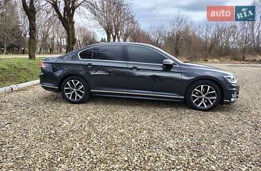 Седан Volkswagen Passat 2019 в Дрогобичі