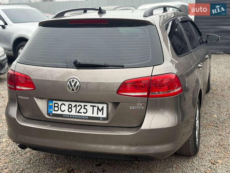 Универсал Volkswagen Passat 2011 в Хмельницком