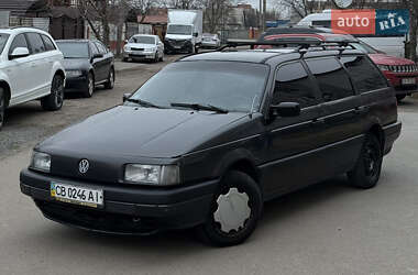Універсал Volkswagen Passat 1990 в Чернігові
