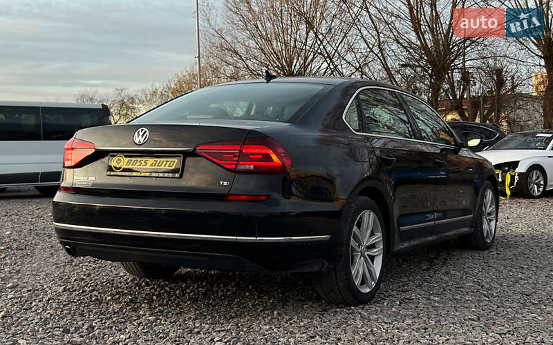 Седан Volkswagen Passat 2017 в Львове