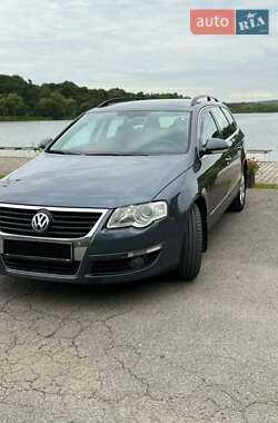 Універсал Volkswagen Passat 2010 в Чорткові