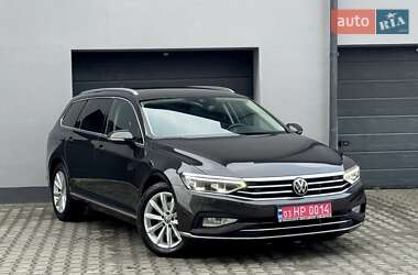 Універсал Volkswagen Passat 2021 в Тернополі