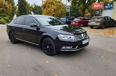 Седан Volkswagen Passat 2012 в Черкасах
