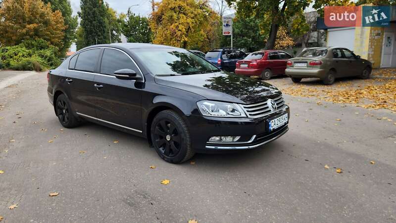 Седан Volkswagen Passat 2012 в Черкассах фото Седан Volkswagen Passat 2012 в Черкассах