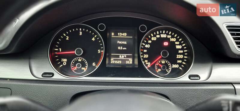 Універсал Volkswagen Passat 2011 в Хмельницькому