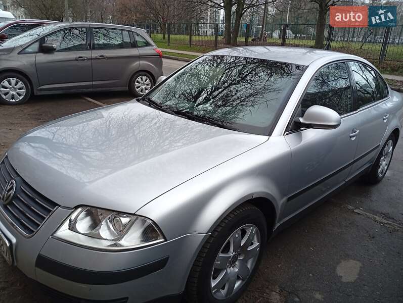 Седан Volkswagen Passat 2005 в Житомирі