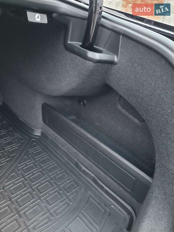 Седан Volkswagen Passat 2017 в Первомайске