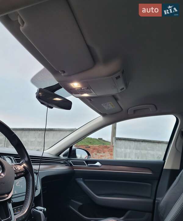 Седан Volkswagen Passat 2017 в Первомайске