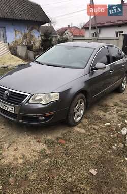 Седан Volkswagen Passat 2006 в Львові