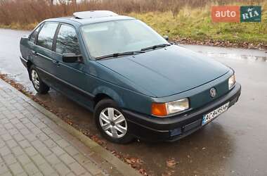 Седан Volkswagen Passat 1989 в Луцьку