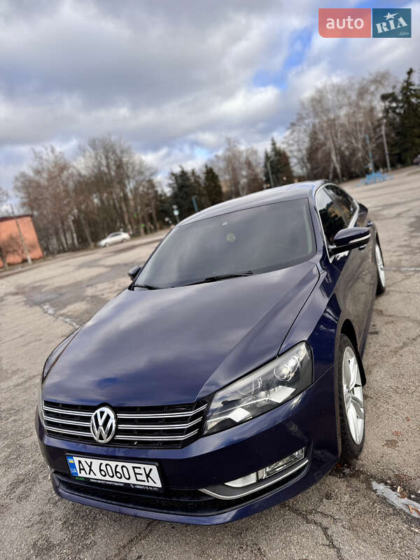 Седан Volkswagen Passat 2014 в Лозовой