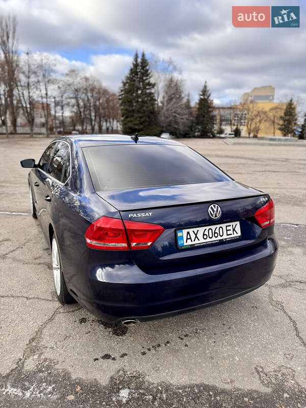 Седан Volkswagen Passat 2014 в Лозовой
