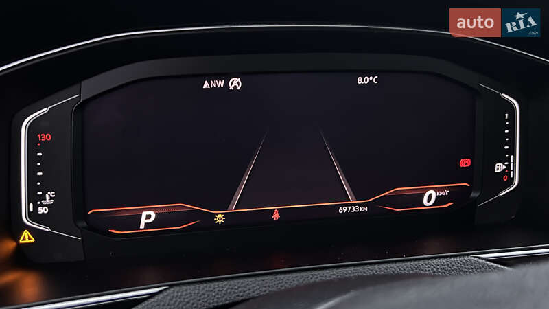 Седан Volkswagen Passat 2019 в Львове