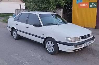 Седан Volkswagen Passat 1994 в Золотоноше