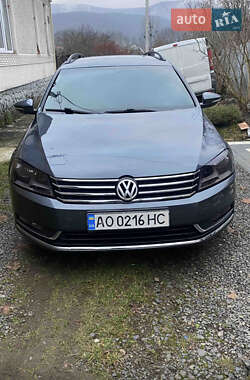 Універсал Volkswagen Passat 2012 в Сваляві