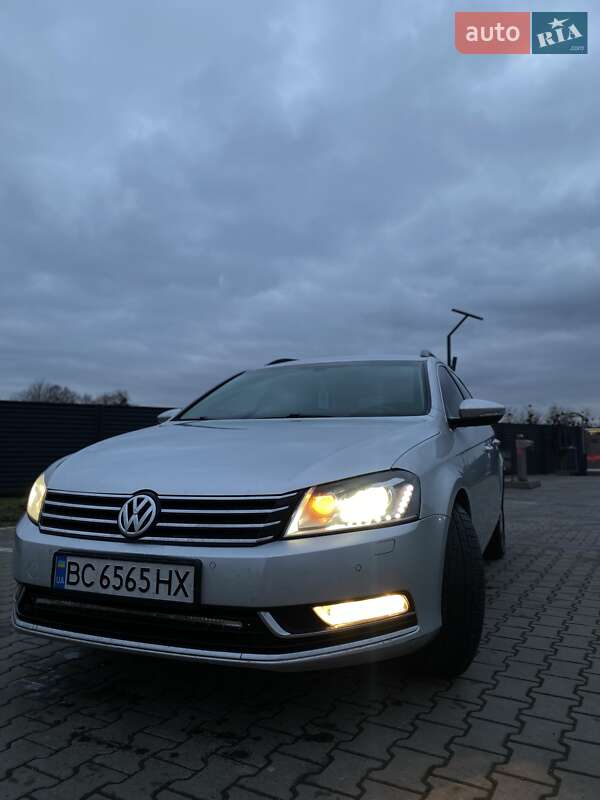 Универсал Volkswagen Passat 2013 в Радехове