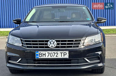 Седан Volkswagen Passat 2016 в Одессе