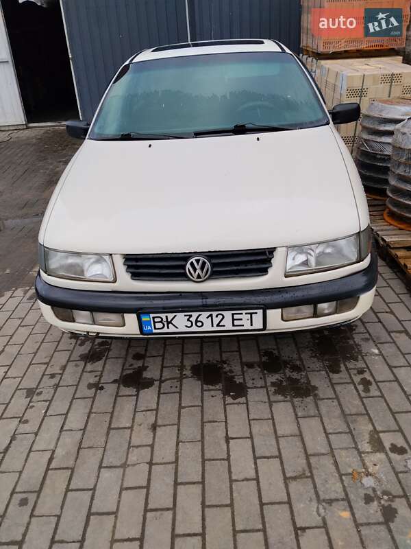 Volkswagen Passat 1995