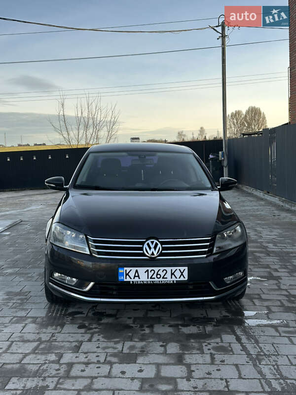 Volkswagen Passat 2011