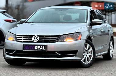 Седан Volkswagen Passat 2013 в Кривом Роге