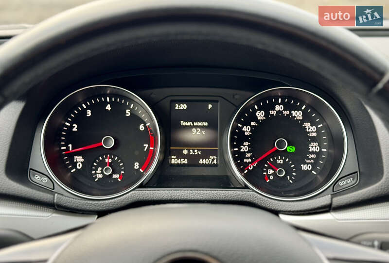 Седан Volkswagen Passat 2018 в Києві