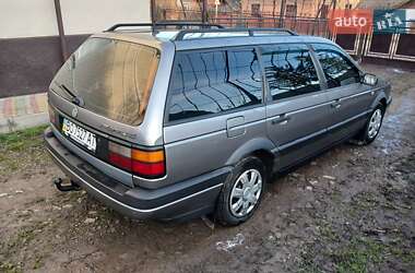 Універсал Volkswagen Passat 1991 в Монастириській