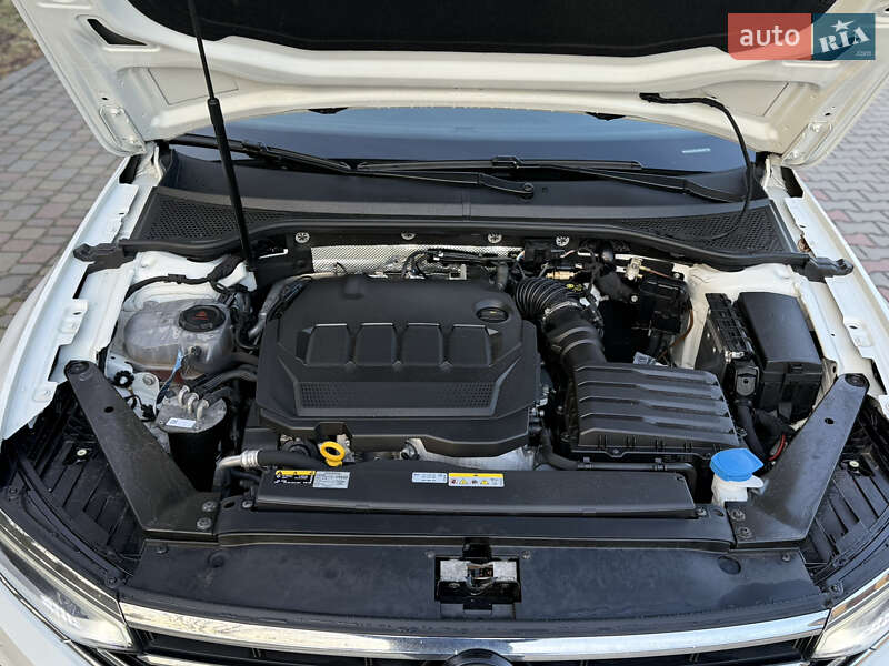 Универсал Volkswagen Passat 2022 в Луцке