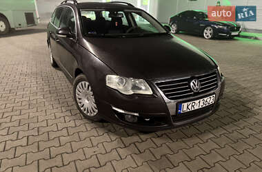 Универсал Volkswagen Passat 2007 в Киеве