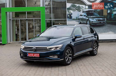 Универсал Volkswagen Passat 2021 в Луцке