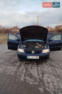 Универсал Volkswagen Passat 1998 в Самборе