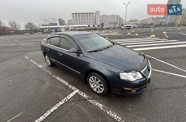 Седан Volkswagen Passat 2008 в Киеве
