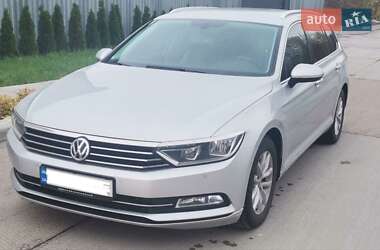Универсал Volkswagen Passat 2019 в Львове
