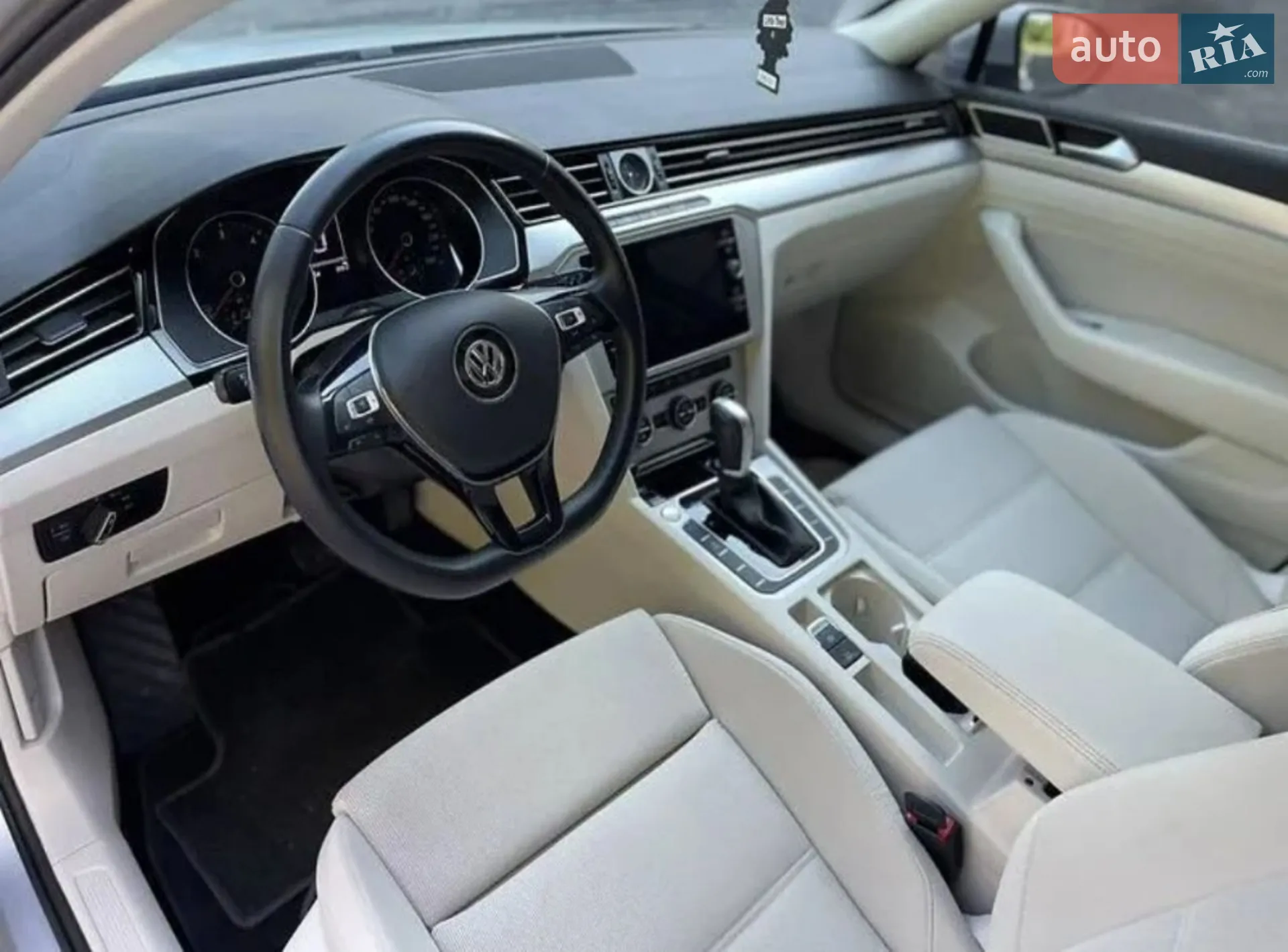 2019 Volkswagen Passat - мініатюра 17