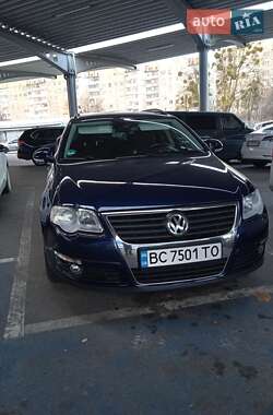 Универсал Volkswagen Passat 2009 в Львове