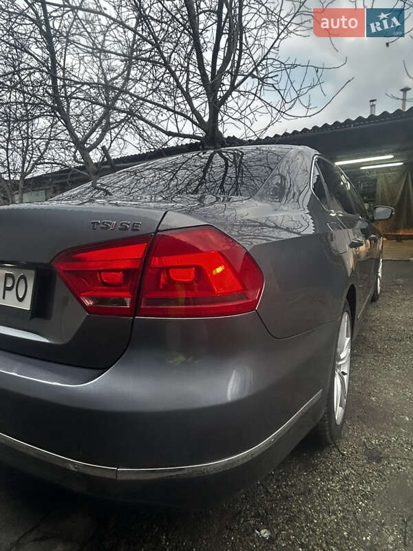 Седан Volkswagen Passat 2015 в Нікополі