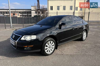 Седан Volkswagen Passat 2009 в Киеве