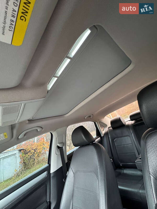 Седан Volkswagen Passat 2012 в Широком