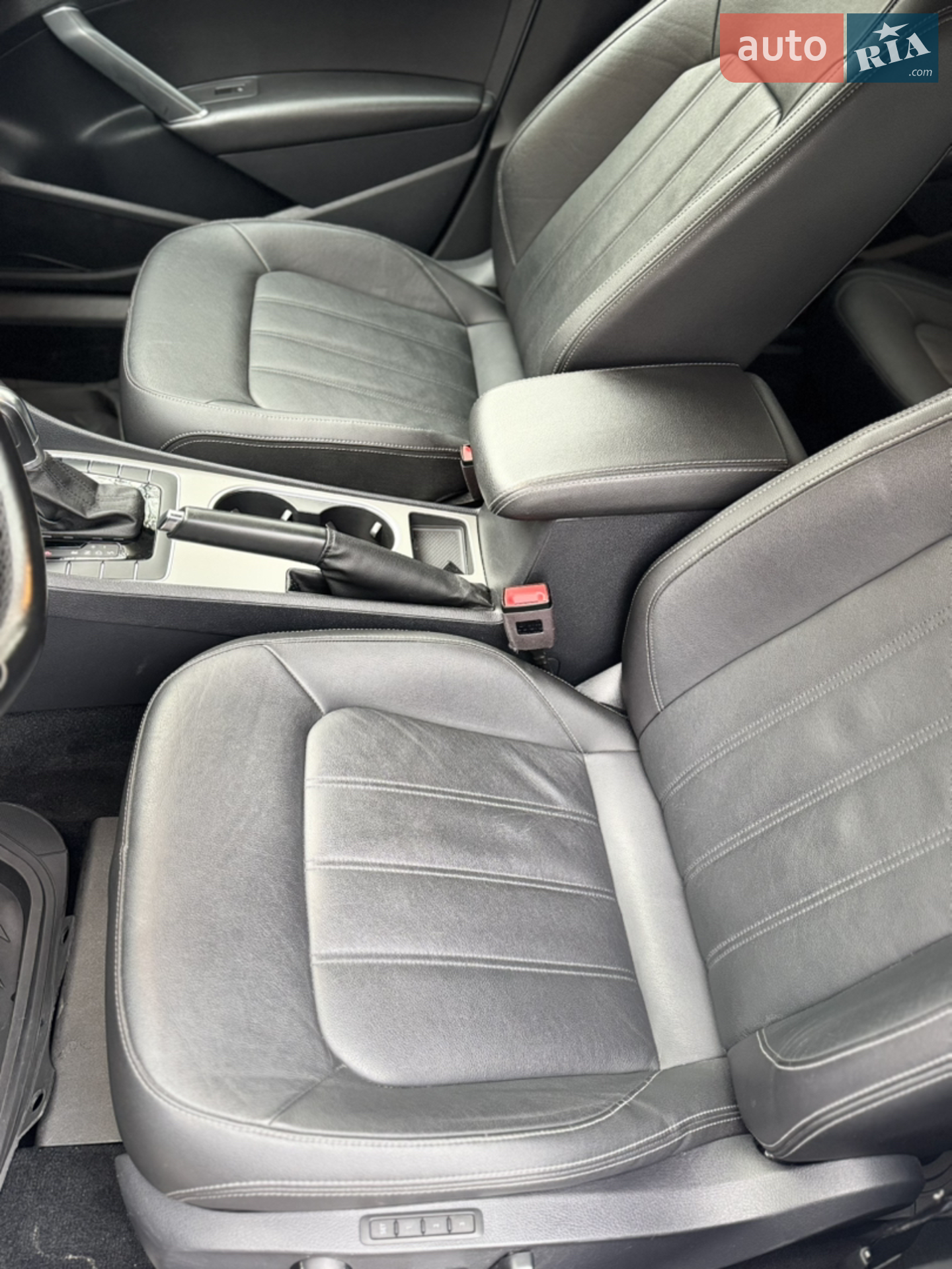 2019 Volkswagen Passat - мініатюра 19