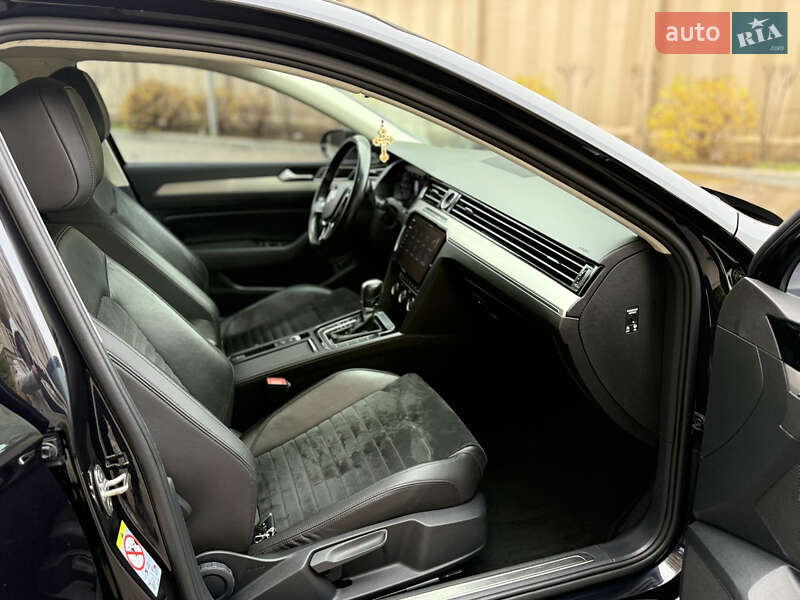 Універсал Volkswagen Passat 2018 в Одесі