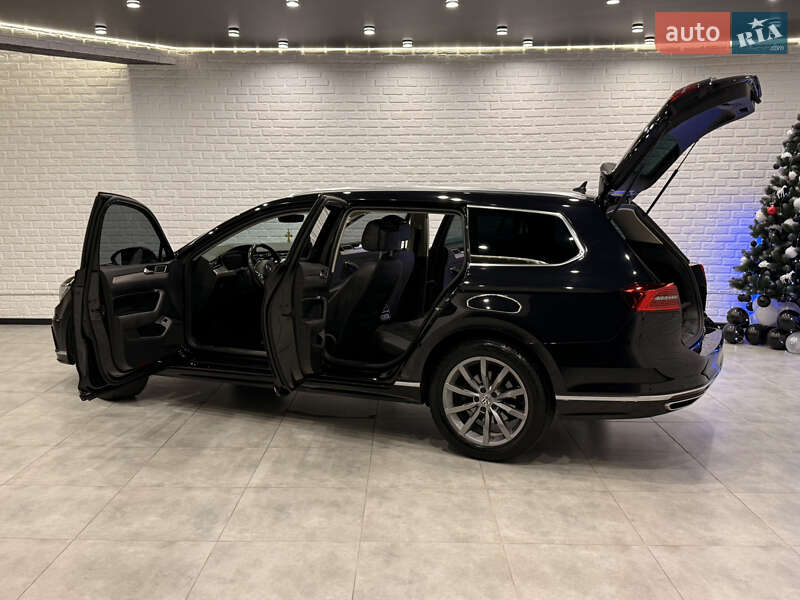 Універсал Volkswagen Passat 2018 в Одесі