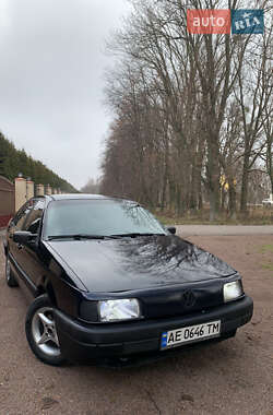 Седан Volkswagen Passat 1991 в Василькові