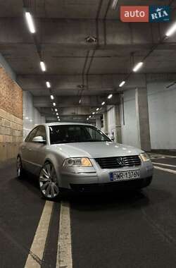 Седан Volkswagen Passat 1987 в Харькове