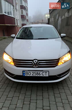 Седан Volkswagen Passat 2013 в Хмельницком