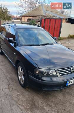 Універсал Volkswagen Passat 1998 в Полтаві