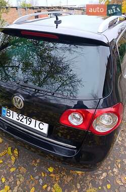 Універсал Volkswagen Passat 2006 в Карлівці