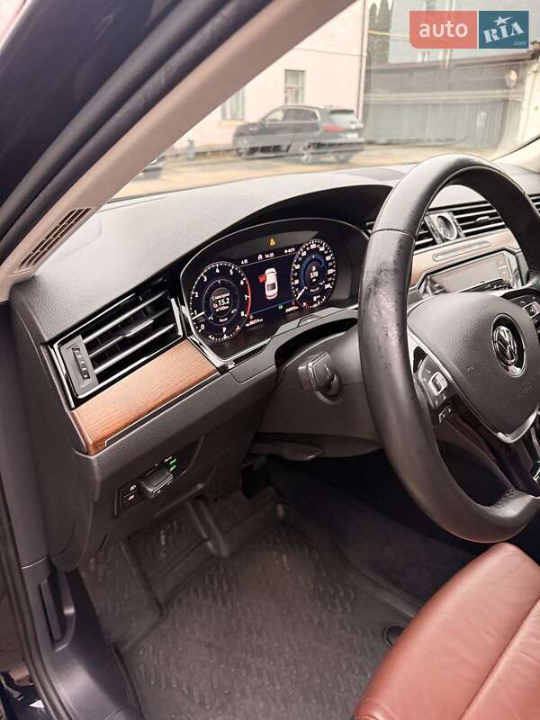 Седан Volkswagen Passat 2018 в Житомирі