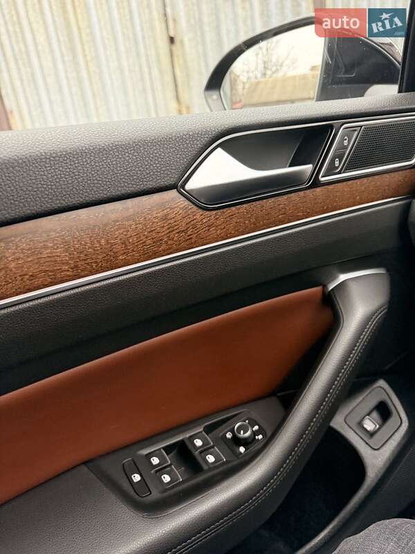Седан Volkswagen Passat 2018 в Житомирі
