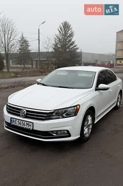 Седан Volkswagen Passat 2016 в Кривому Розі
